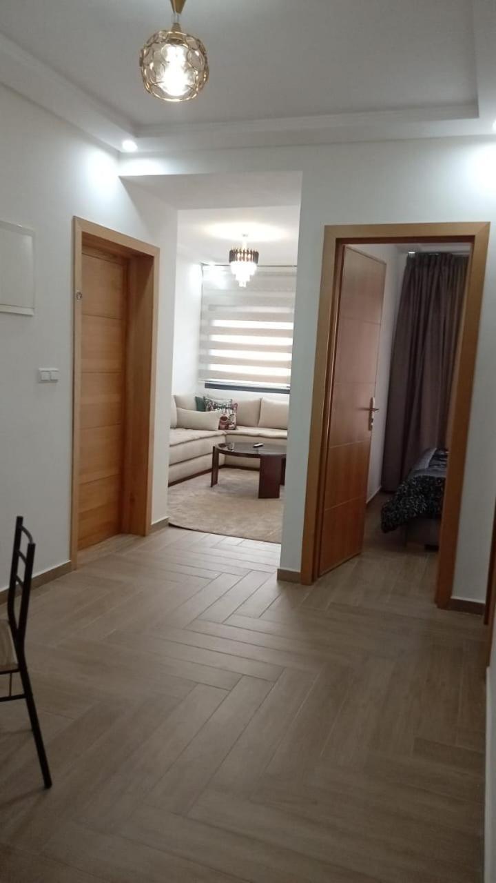 Apartment A Founty *